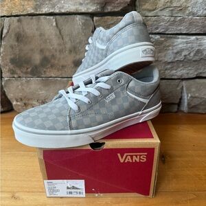 NIB/New Big Kids Vans Seldan Checkerboard 6